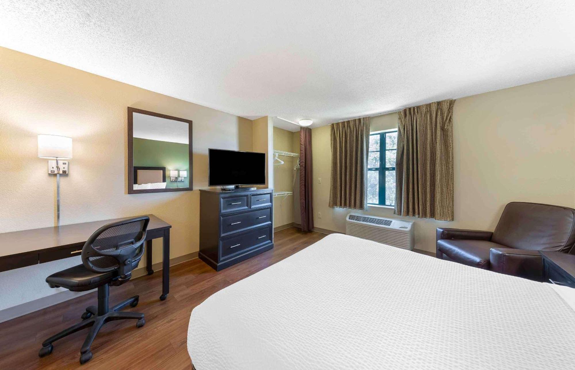 סמירנה Extended Stay America Select Suites - Atlanta - Cumberland Mall מראה חיצוני תמונה