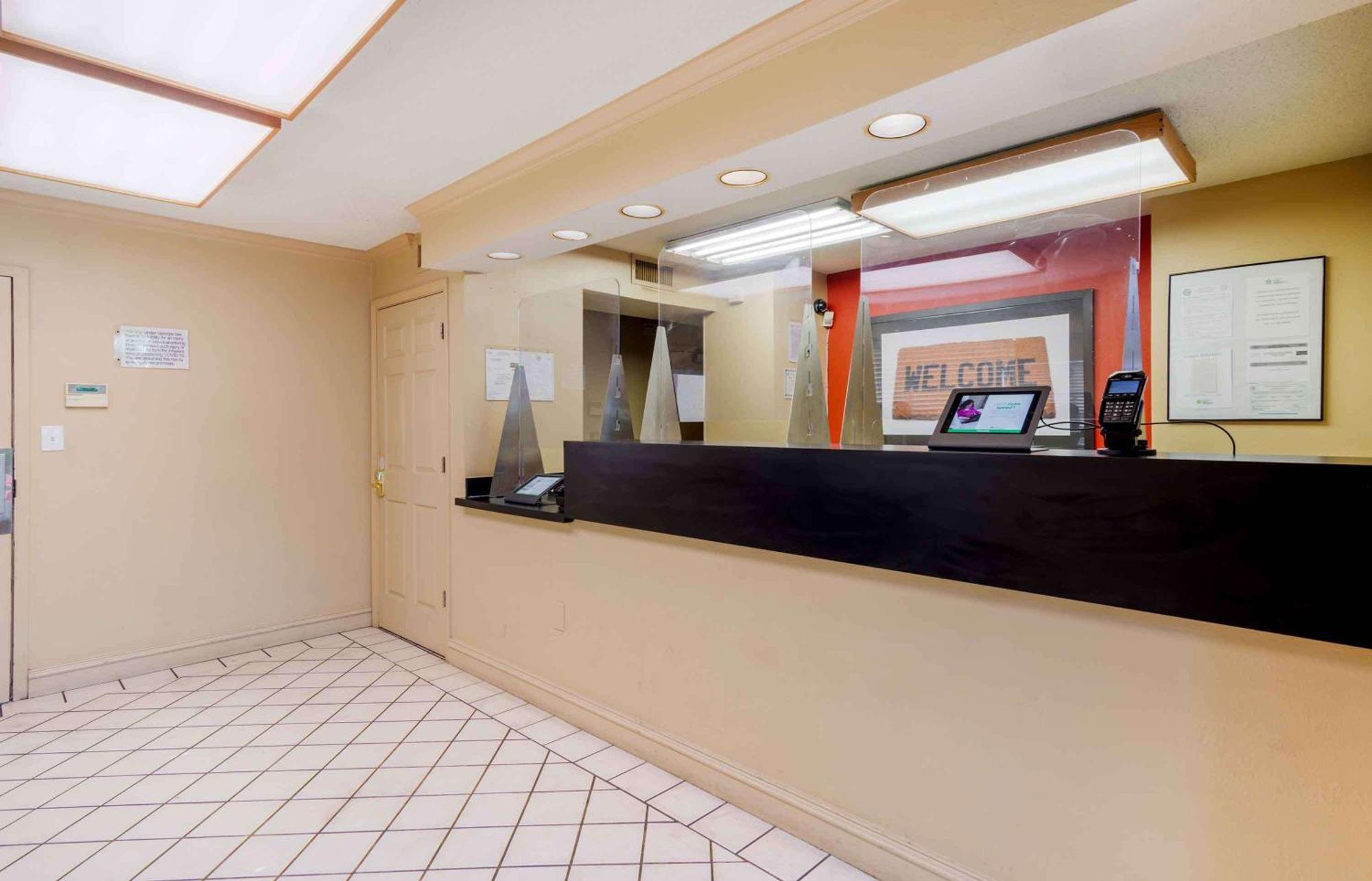 סמירנה Extended Stay America Select Suites - Atlanta - Cumberland Mall מראה חיצוני תמונה