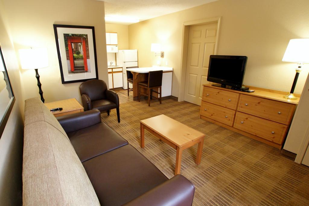 סמירנה Extended Stay America Select Suites - Atlanta - Cumberland Mall מראה חיצוני תמונה